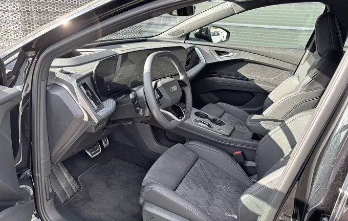 AUDI Q4 E-TRON Q4 Sportback e-tron Performance photo 11 9600