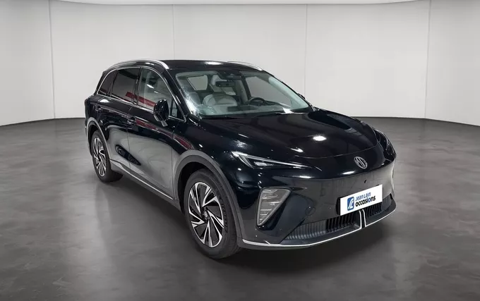 MG MGS6 EV 4WD Dual Motor Luxury extérieur trois quart avant droit 9882
