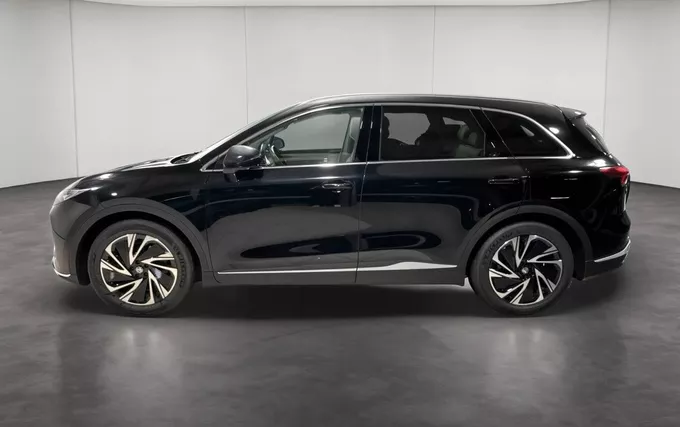 MG MGS6 EV 4WD Dual Motor Luxury extérieur côté gauche 9882