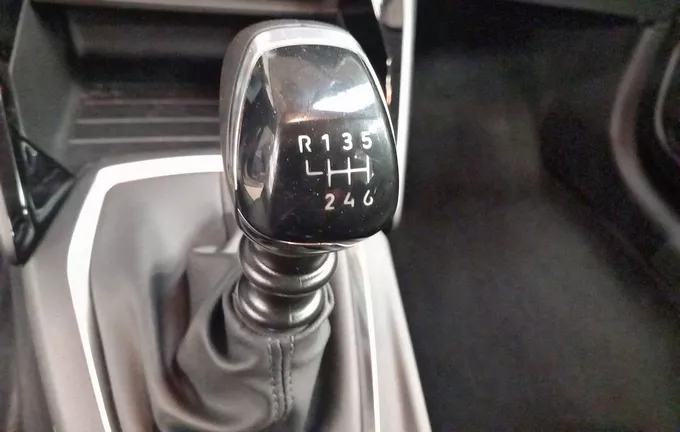 PEUGEOT 208 100 S&S BVM6 Style photo 14 944349