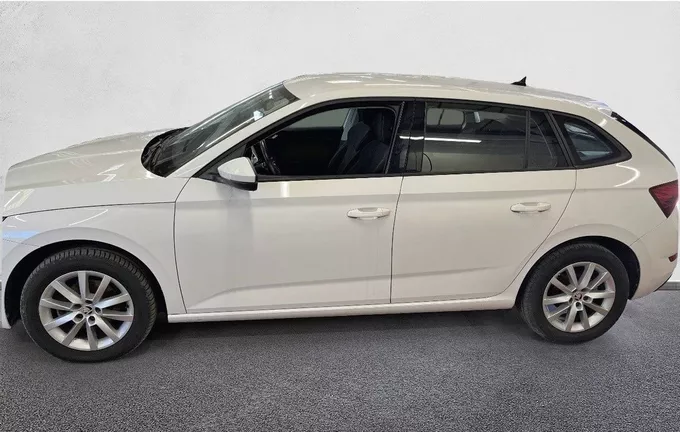 SKODA SCALA 1.0 TSI Evo 110 ch DSG7 Business extérieur trois quart arrière gauche 3013016