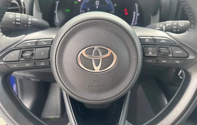 TOYOTA YARIS Hybride 116h Design photo 12 159297
