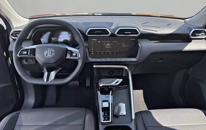 MG ZS 1.5 L Hybrid+ 197 ch Luxury photo 11 7710