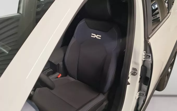 DACIA DUSTER Hybrid 140 photo 11 2132738