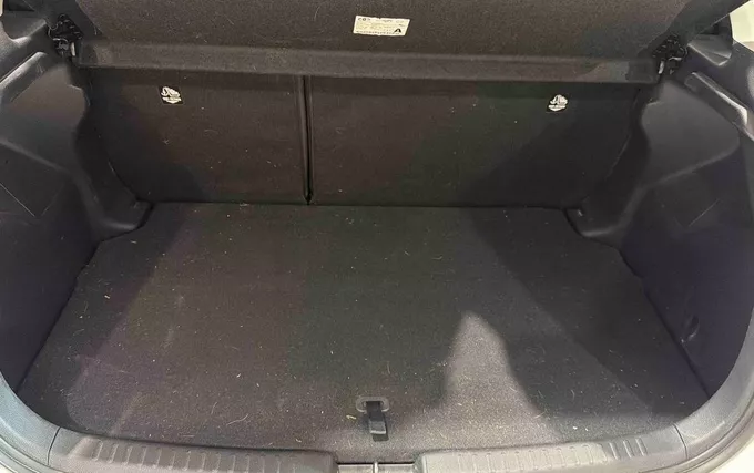 TOYOTA YARIS Hybride 116h Dynamic photo 10 1104037