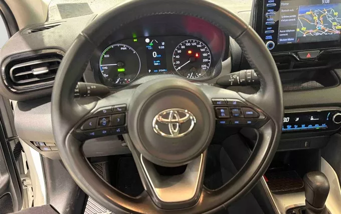 TOYOTA YARIS Hybride 116h Dynamic photo 12 1104037