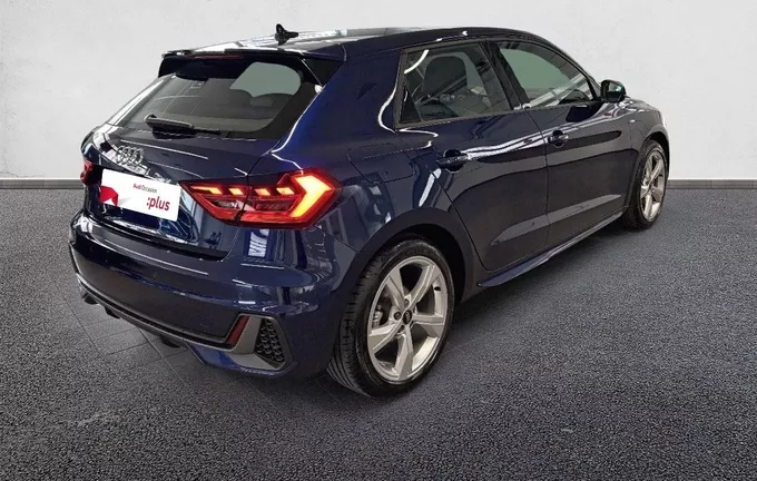 AUDI A1 Sportback 30 TFSI 116 ch BVM6 S Line extérieur trois quart arrière droit 2126796