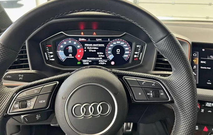 AUDI A1 Sportback 30 TFSI 116 ch BVM6 S Line photo 12 2126796
