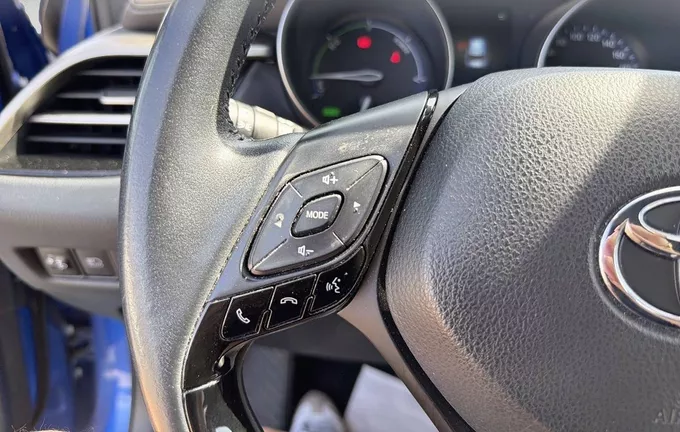TOYOTA C-HR Hybride 1.8L Distinctive photo 19 1103518