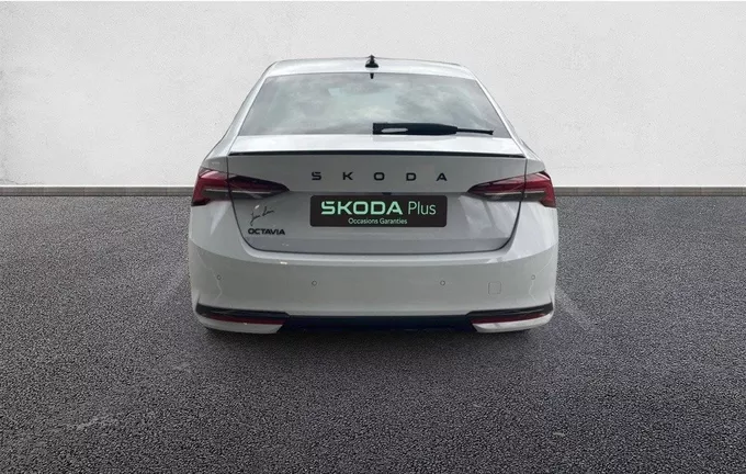 SKODA OCTAVIA 1.5 TSI Hybrid 150 ch ACT DSG7 Sportline extérieur côté gauche 2121061