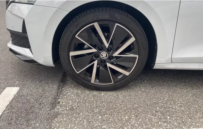 SKODA OCTAVIA 1.5 TSI Hybrid 150 ch ACT DSG7 Sportline photo 12 2121061