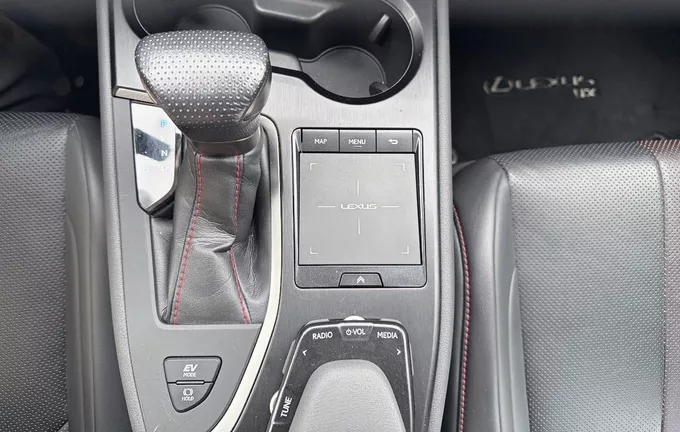 LEXUS UX 250h 4WD F SPORT Executive photo 13 1103036