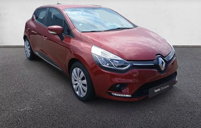 RENAULT CLIO TCe 75 E6C Business extérieur trois quart avant droit 2131142