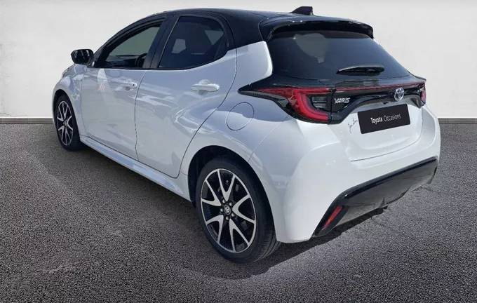 TOYOTA YARIS Hybride 116h Collection extérieur trois quart arrière gauche 1103498