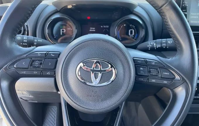 TOYOTA YARIS Hybride 116h Collection photo 12 1103498