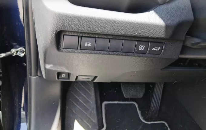 TOYOTA RAV4 Hybride 222 ch AWD-i Dynamic photo 19 1103447