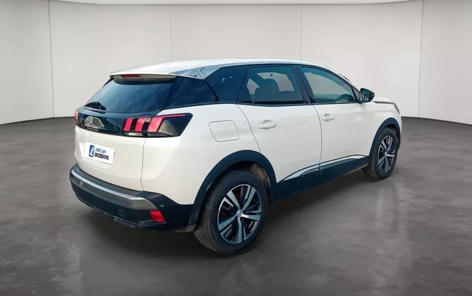 PEUGEOT 3008 PureTech 130ch S&S BVM6 Allure Pack extérieur trois quart arrière droit 2129998