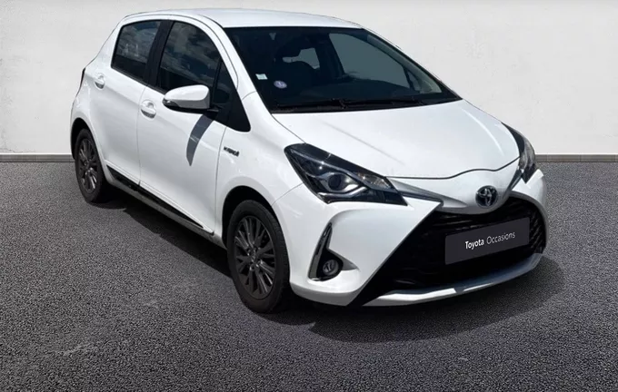 TOYOTA YARIS Hybride 100h Dynamic extérieur trois quart avant droit 1103644