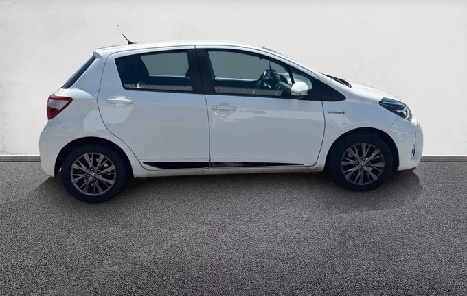 TOYOTA YARIS Hybride 100h Dynamic extérieur côté droit 1103644