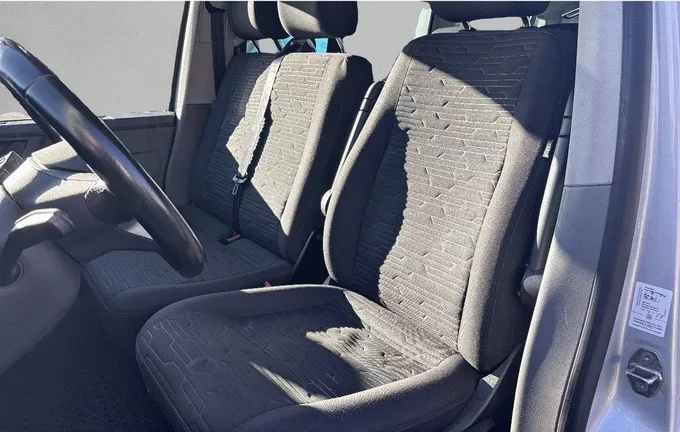 VOLKSWAGEN UTILITAIRES CARAVELLE 6.1 2.0 TDI 150 BMT Courte BVM6 4Motion Confortline extérieur trois quart arrière droit 106054