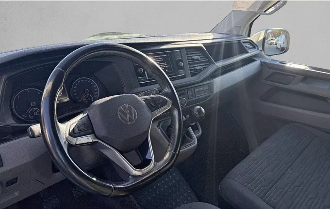VOLKSWAGEN UTILITAIRES CARAVELLE 6.1 2.0 TDI 150 BMT Courte BVM6 4Motion Confortline photo 13 106054