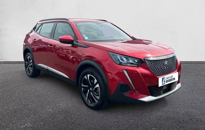 PEUGEOT 2008 PureTech 100 S&S BVM6 Allure extérieur trois quart avant droit 2130297