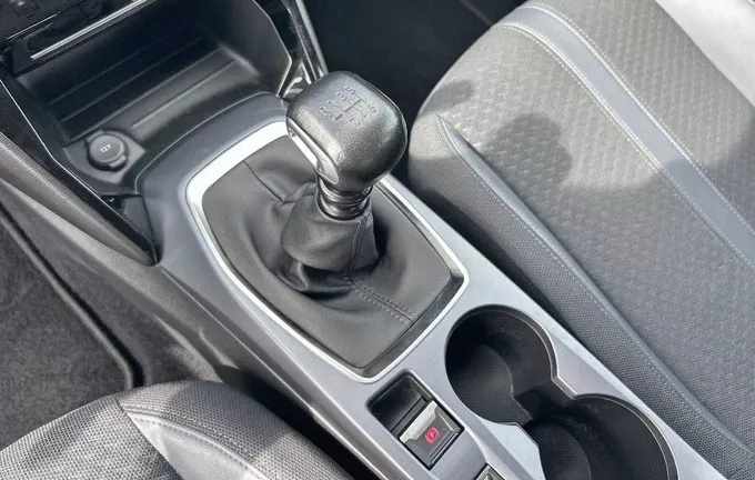 PEUGEOT 2008 PureTech 100 S&S BVM6 Allure photo 13 2130297