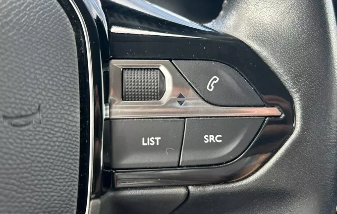 PEUGEOT 2008 PureTech 100 S&S BVM6 Allure photo 21 2130297
