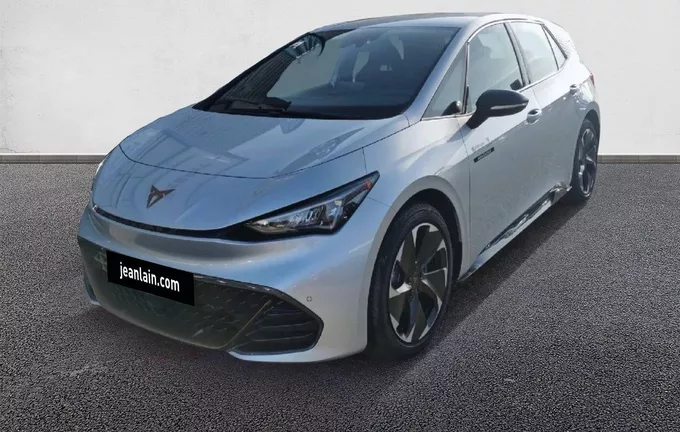 CUPRA BORN 204 ch One extérieur trois quart avant gauche 1090