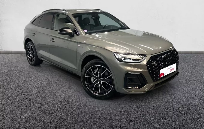 AUDI Q5 Sportback 55 TFSIe 367 S tronic 7 Quattro Black Edition extérieur trois quart avant droit 2129563