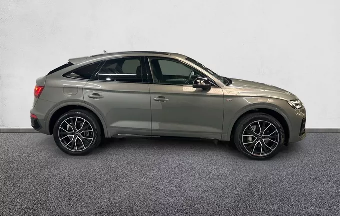 AUDI Q5 Sportback 55 TFSIe 367 S tronic 7 Quattro Black Edition extérieur côté droit 2129563