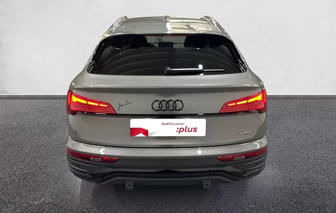 AUDI Q5 Sportback 55 TFSIe 367 S tronic 7 Quattro Black Edition extérieur arrière 2129563