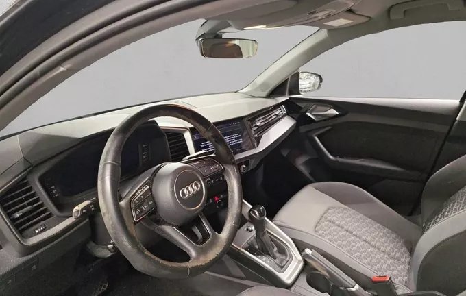 AUDI A1 Sportback 35 TFSI 150 ch S tronic 7 Design photo 11 2130900