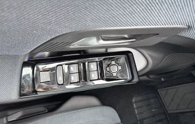 CITROEN C5 AIRCROSS Hybride 145 ch Aut Plus photo 19 990995