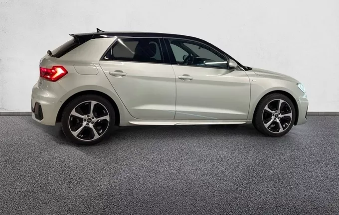 AUDI A1 Sportback 35 TFSI 150 ch S tronic 7 S Line extérieur côté droit 2126066