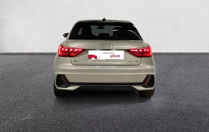 AUDI A1 Sportback 35 TFSI 150 ch S tronic 7 S Line extérieur arrière 2126066