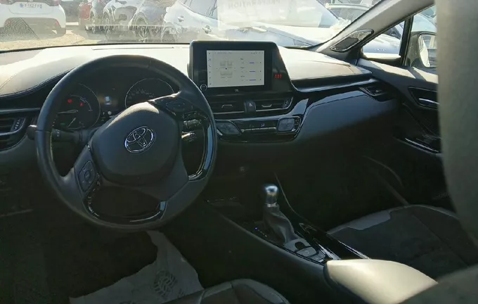 TOYOTA C-HR Hybride 1.8L Collection photo 11 1103187