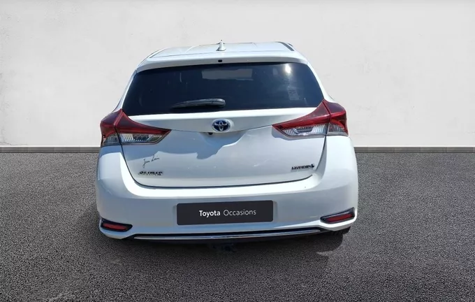 TOYOTA AURIS Hybride 136h Design extérieur arrière 1103704