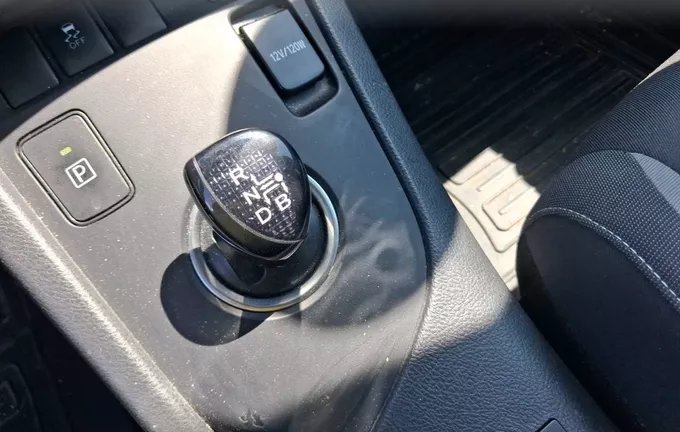 TOYOTA AURIS Hybride 136h Design photo 13 1103704