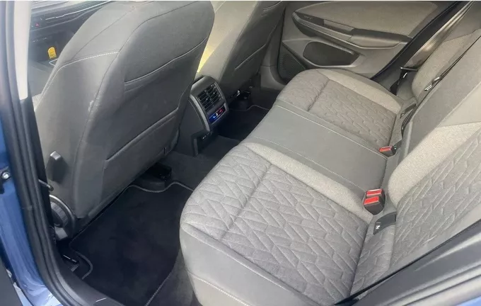 VOLKSWAGEN GOLF 2.0 TDI 150 DSG7 VW Edition extérieur arrière 2130852