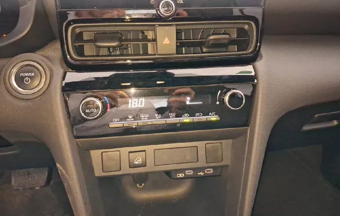 TOYOTA YARIS CROSS Hybride 130h 2WD Design photo 14 1103312