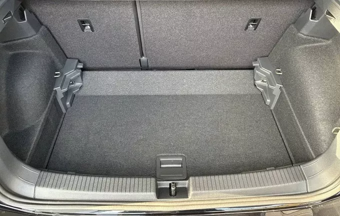 VOLKSWAGEN T-CROSS 1.0 TSI 116 Start/Stop DSG7 R-Line photo 10 9169
