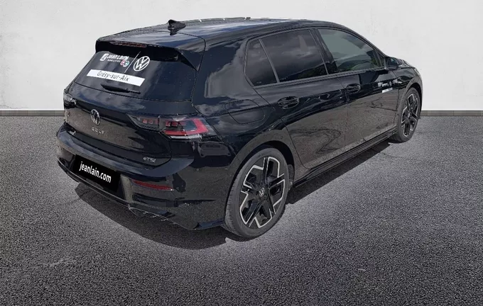 VOLKSWAGEN GOLF 1.5 eTSI EVO2 150 DSG7 R-Line Edition extérieur trois quart arrière droit 9710