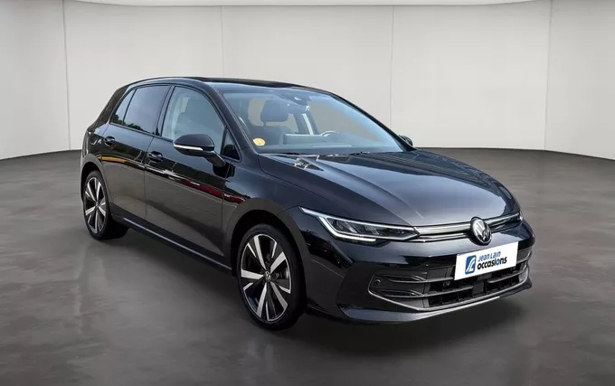 VOLKSWAGEN GOLF 2.0 TDI 150 DSG7 VW Edition extérieur trois quart avant droit 2130889
