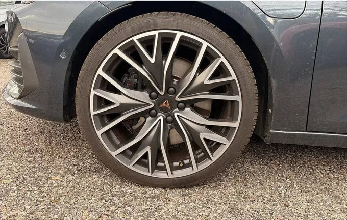 CUPRA LEON Sportstourer 1.4 e-HYBRID 245 ch DSG6 VZ photo 12 2130353