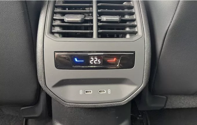 CUPRA LEON Sportstourer 1.4 e-HYBRID 245 ch DSG6 VZ photo 17 2130353