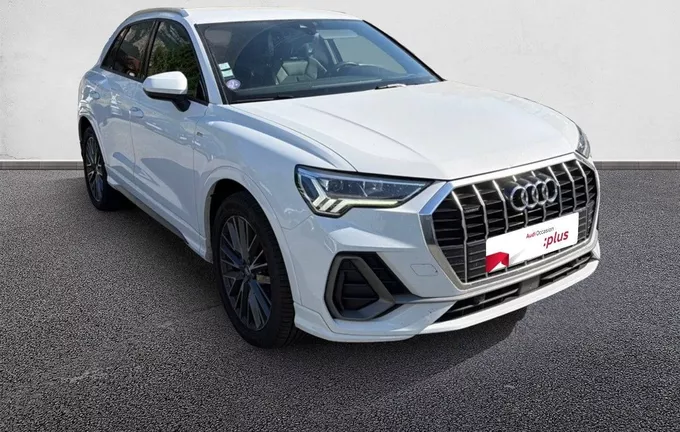 AUDI Q3 40 TFSI 190 ch S tronic 7 Quattro S line extérieur trois quart avant droit 2128249