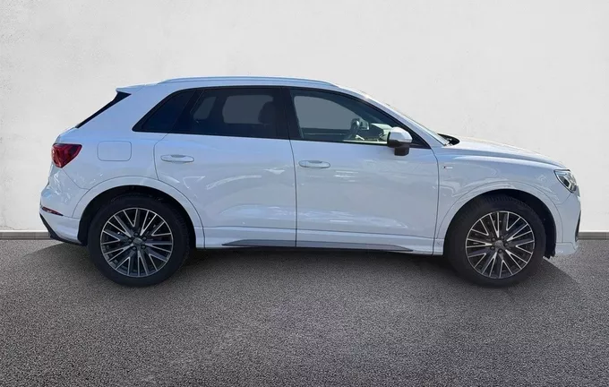 AUDI Q3 40 TFSI 190 ch S tronic 7 Quattro S line extérieur côté droit 2128249