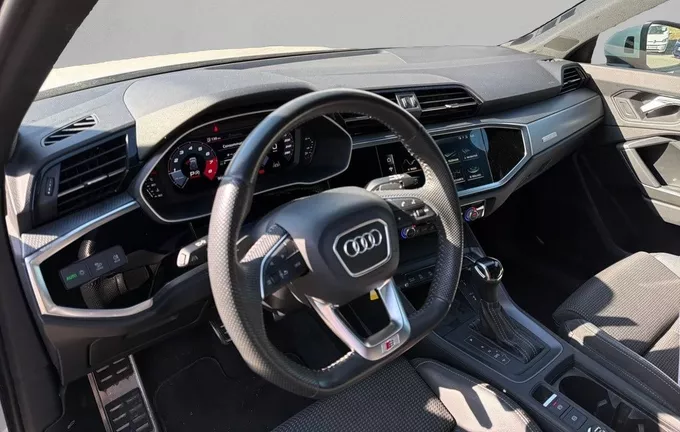 AUDI Q3 40 TFSI 190 ch S tronic 7 Quattro S line photo 11 2128249