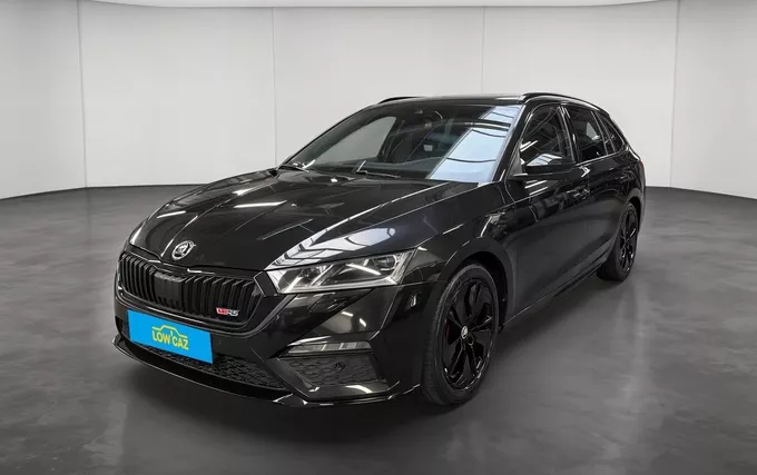 SKODA OCTAVIA Combi 2.0 TDI 200 ch DSG7 RS extérieur trois quart avant gauche 213708